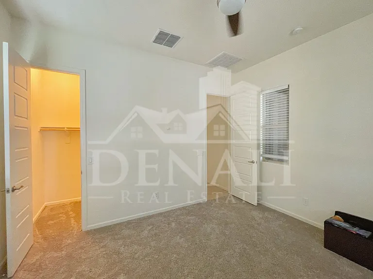 273 E Lantana Dr — Photo 10