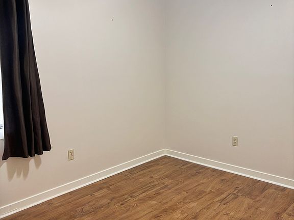 5th image of 370 River Rd