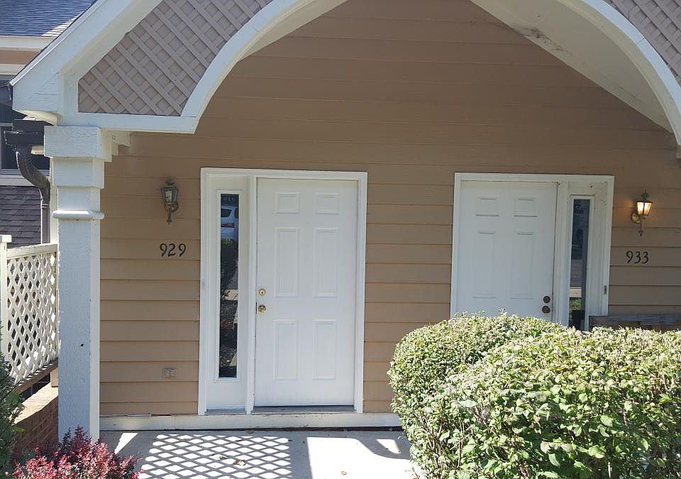1st image of 929 N University Blvd #3