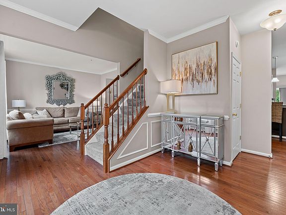 3rd image of 7562 Silverthorne Ct