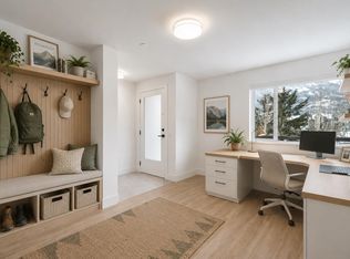 38087 Helm Way, Squamish, BC V8B1E6