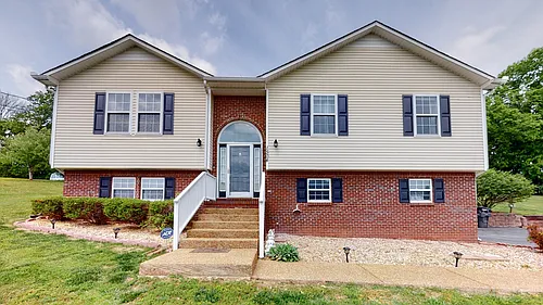 1504 Potter Dr Photo 1