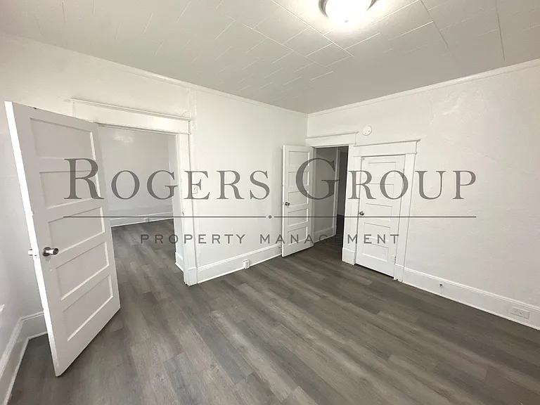 402 E Montgomery St — Photo 5