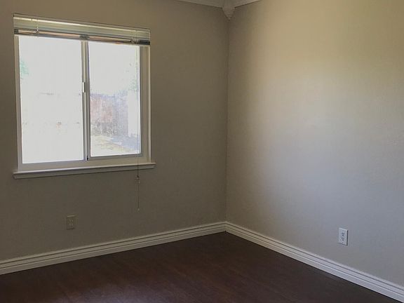 5th image of 6825 Southwood Way