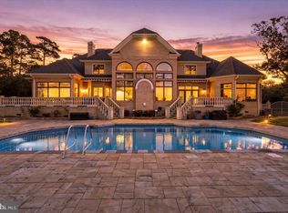 1249 Inlynnview Rd, Virginia Beach, VA 23454