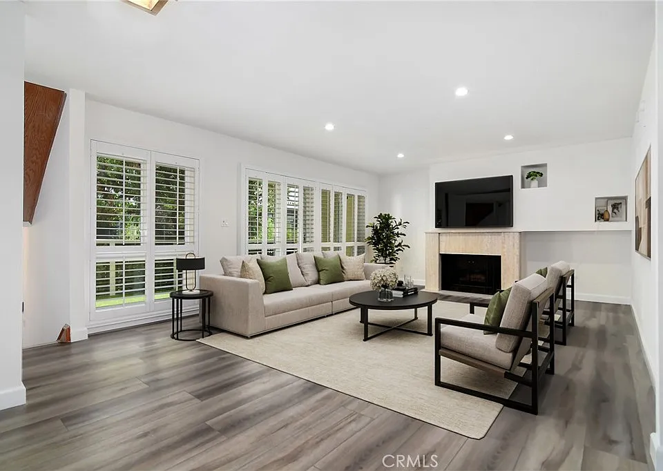 5255 Coldwater Canyon Ave #E