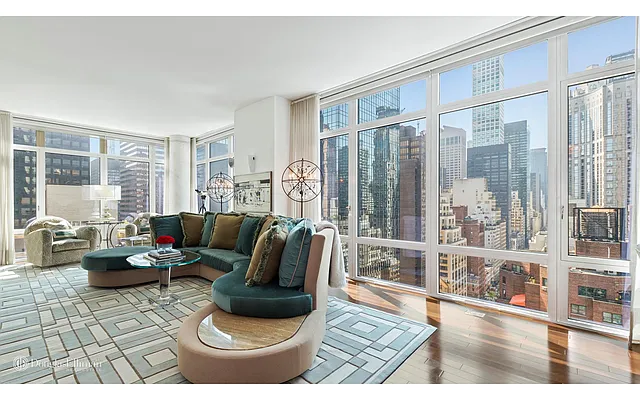 Sold by Douglas Elliman | media 24