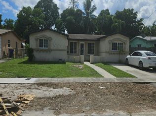 3698 NW 39th St, Lauderdale Lakes, FL 33309
