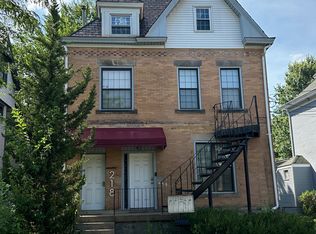 218 E End Ave APT 3, Pittsburgh, PA 15221