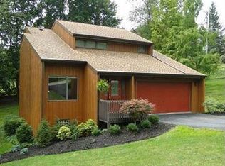 100 Janis Dr, Mcmurray, PA 15317