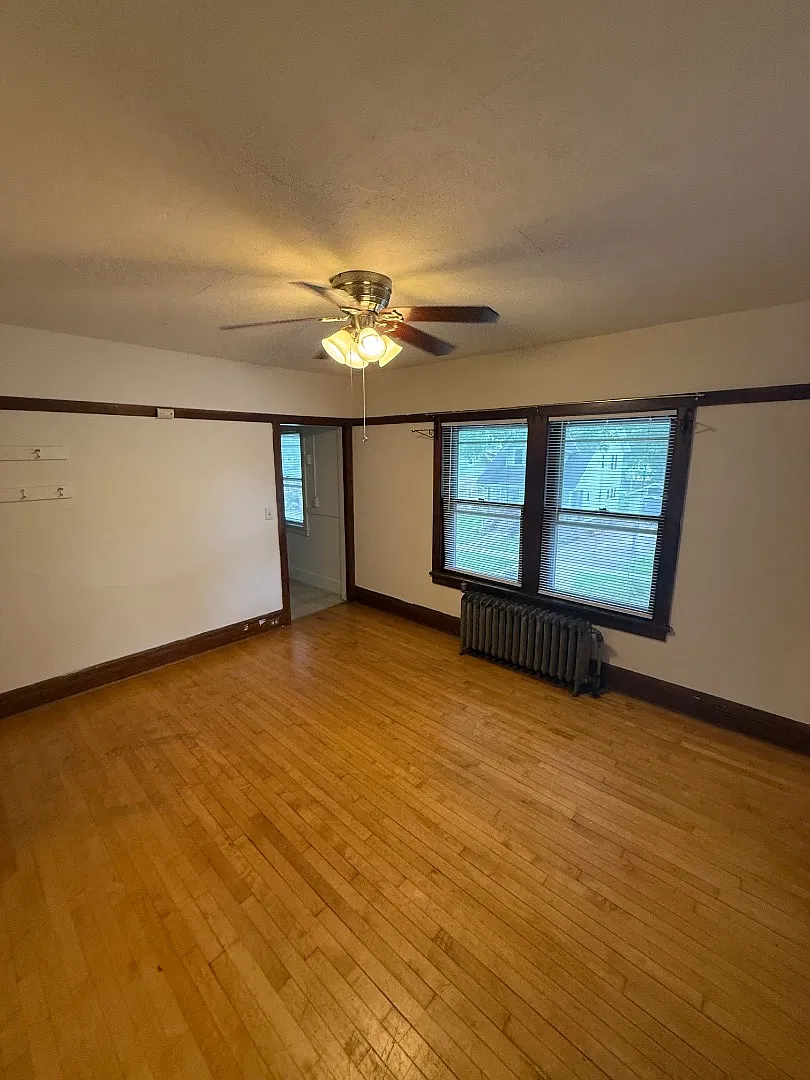 1233 Mound St - Unit 2 — Photo 4