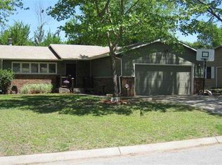 1515 N Rockwood Blvd, Mulvane, KS 67110