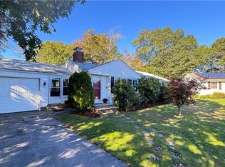 79 Fir Glade Dr, Warwick, RI 02886