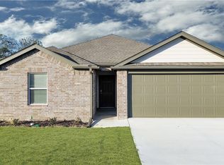 516 Nevada St, Farmington, AR 72730