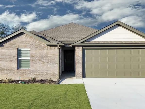 577 Nevada St, Farmington, AR 72730