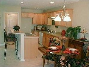 2nd image of 914 Joyce Ln