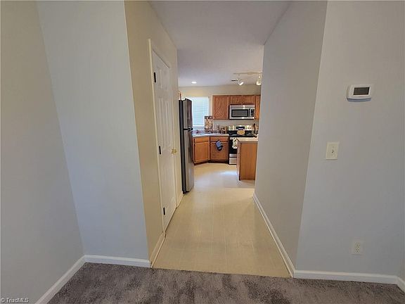 5th image of 6229 Creekbrooke Ct