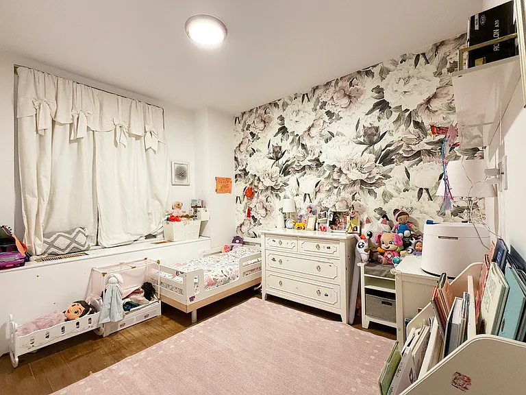 98 Riverside Dr #3H — Photo 5
