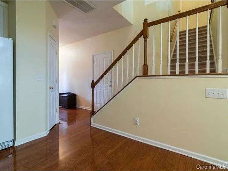 10921 Princeton Village Dr — Photo 2