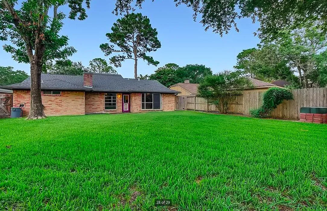 946 Mesa Terrace Dr — Photo 3