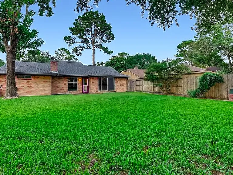 946 Mesa Terrace Dr — Photo 3