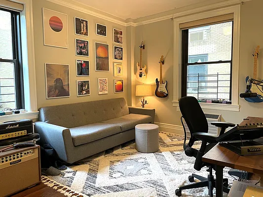 Rented by T&T Real Estate | media 42