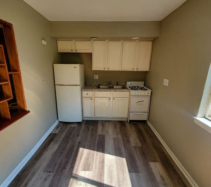1st image of 2448 W Kilbourn Ave #5