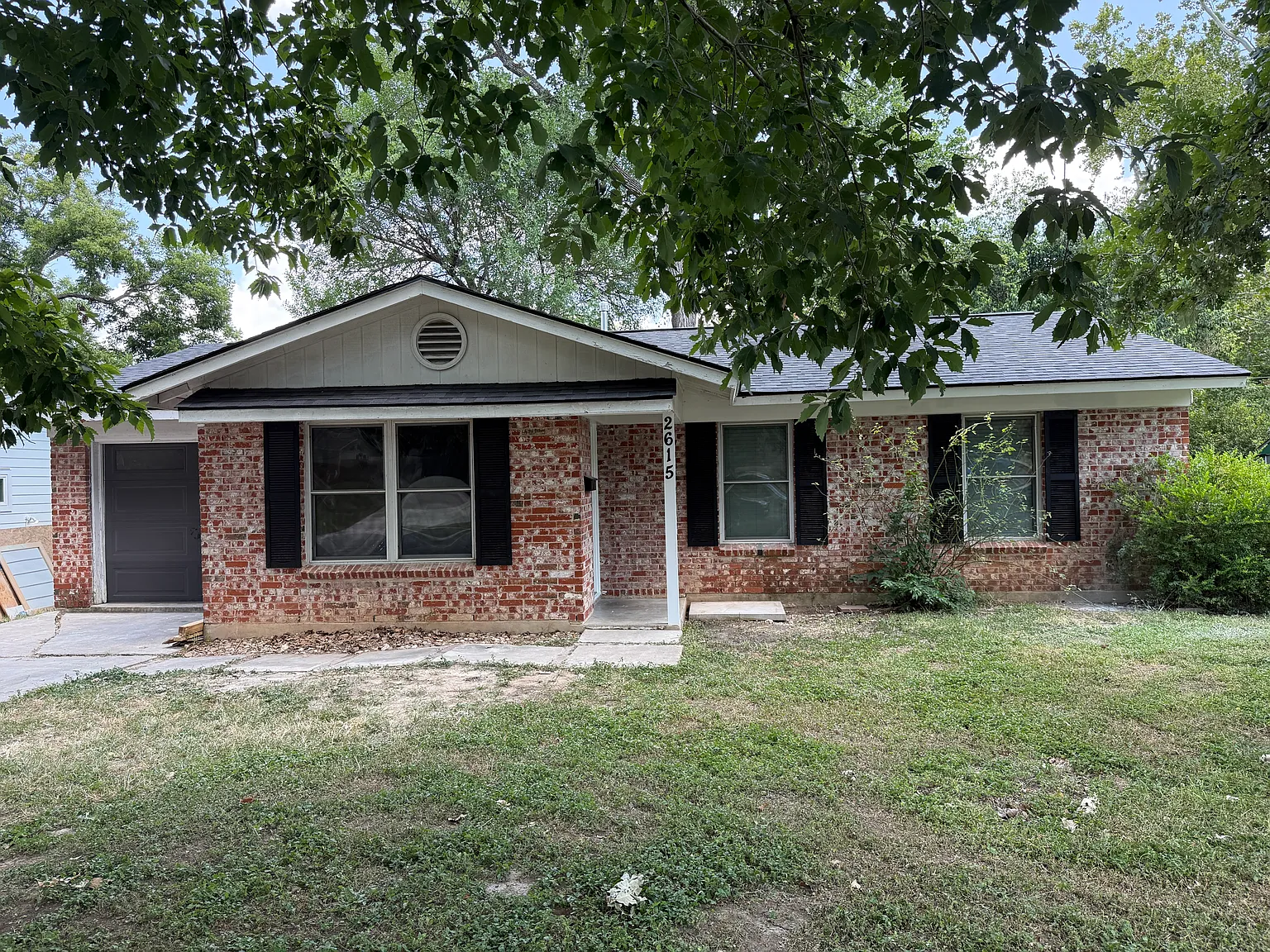 3 bed, 1100 sqft, $3,000 — Photo 1