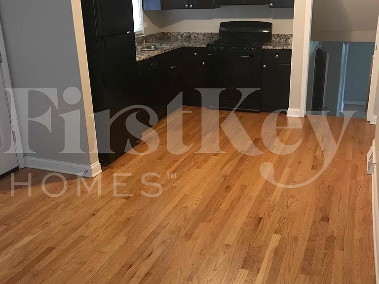 ON132 Cottonwood Dr — Photo 5