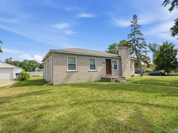 32600 W Chicago St, Livonia, MI 48150