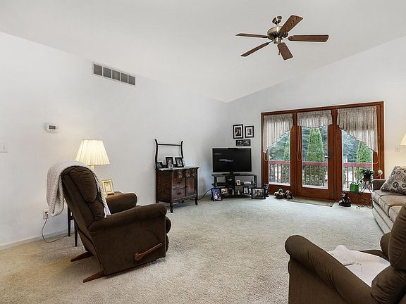4th image of 2515 Oak Forest Dr