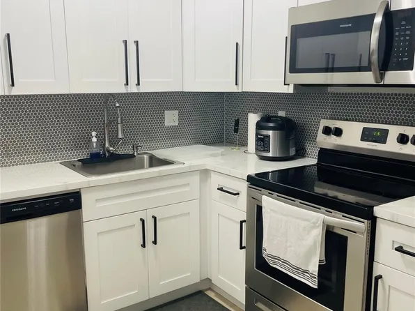 8745 Shadow Wood Boulevard #105, Coral Springs, FL 33071