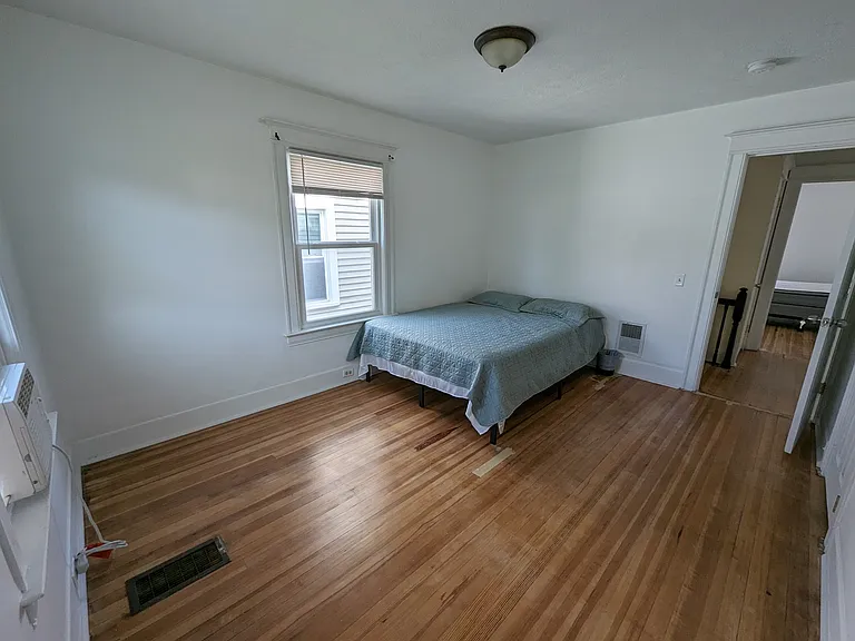 180 Lexington Ave — Photo 21