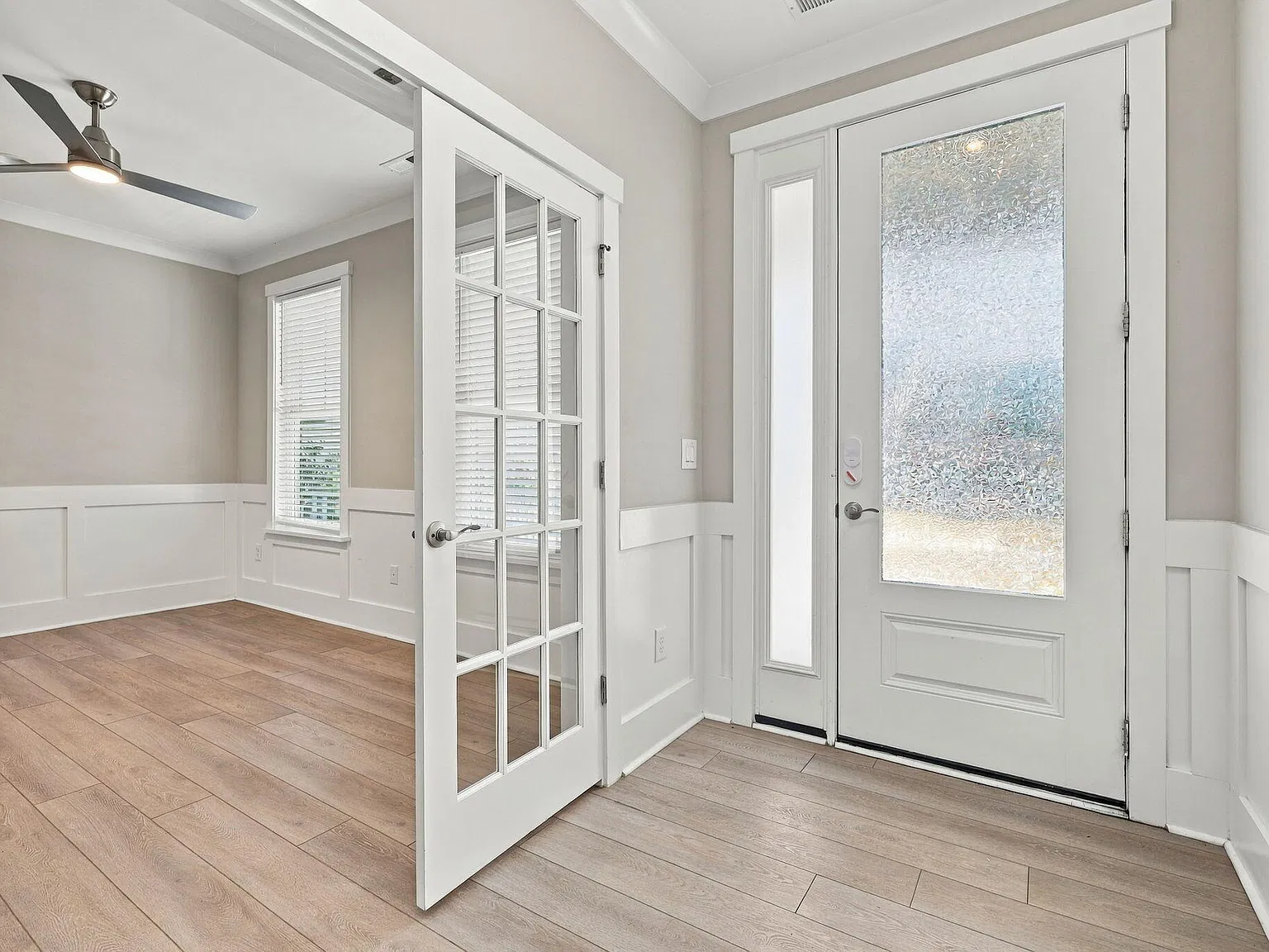 3 bed, 2.5 bath, 2661 sqft, $2,750 — Photo 3
