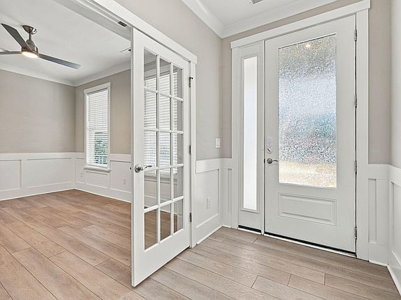 3rd image of 1318 Gordonia Way
