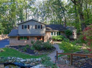 2665 Forest Rd, York, PA 17402