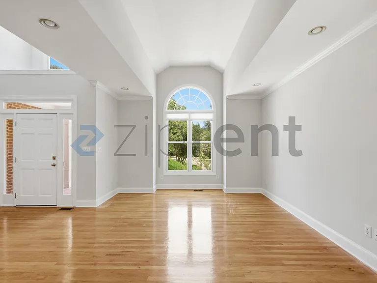 73201 Burrington — Photo 7
