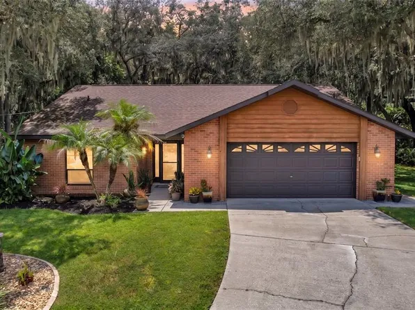 202 PEBBLE COURT, DELTONA, FL 32725