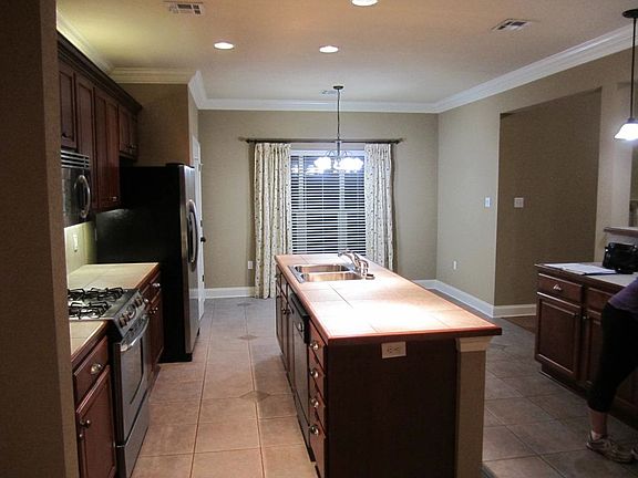 5th image of 12157 Canterbury Park Dr