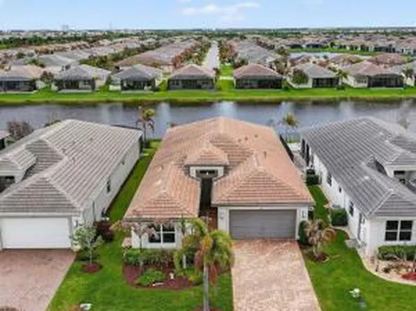 11765 SW Poseidon Way, Port Saint Lucie, FL 34987