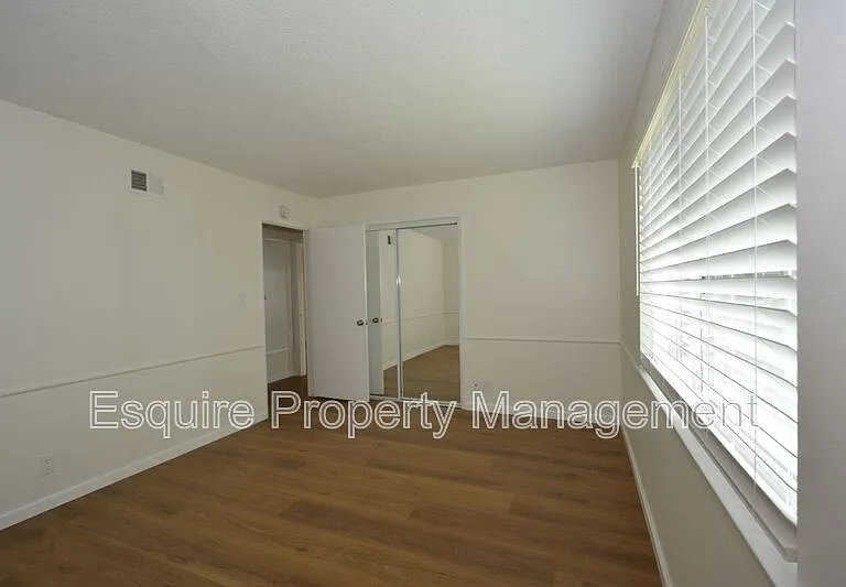 283 Calle Higuera — Photo 13