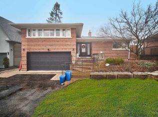 27 McNab Blvd, Toronto, ON M1M2W4