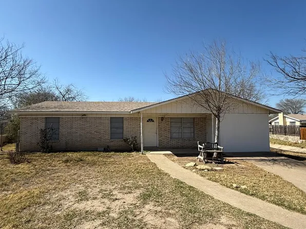 889 Tampico Cir, Eagle Pass, TX 78852