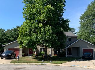 931-935 Merrill Ct S, South Bend, IN 46637