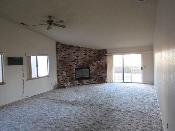 5th image of 27717 Lakeview Dr