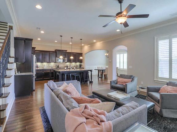 4th image of 1154 McCrory Cir