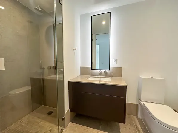 429 Kent Avenue image 23 of 25