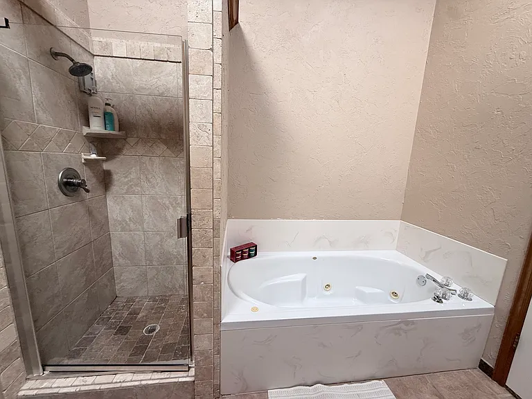 2724 Ashehollow Ln — Photo 20