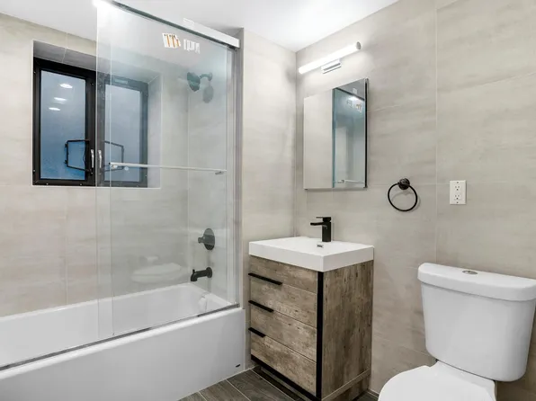 1433 East 52nd Street image 7 of 7