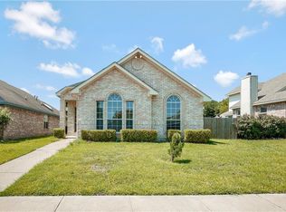 1533 Cool Springs Dr, Mesquite, TX 75181